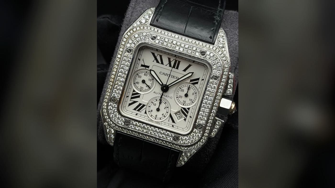 Cartier Santos 100 W20090X8, photographed at Watch Affinity in San Antonio